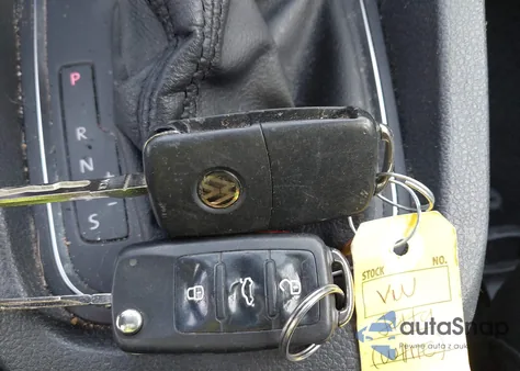 2017 Volkswagen Jetta 1.4T Se z USA, uszkodzony, nr VIN 3VWDB7AJ8HM291445